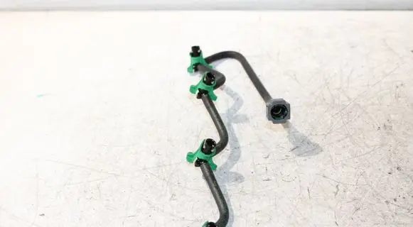 Volvo V70 Fuel return line/hose 270712