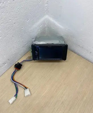 Toyota Corolla Verso AR10 Navigation unit CD/DVD player DMHG220BT 10R050980 988028443428