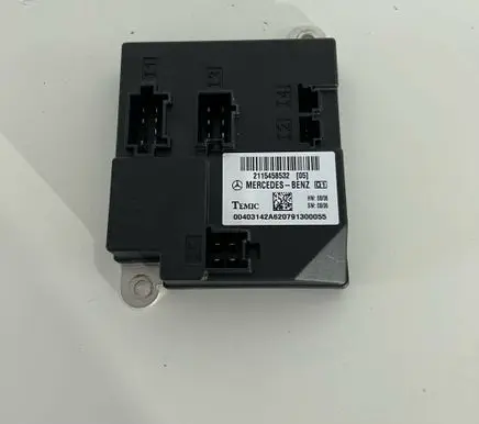 Mercedes-Benz E W211 Comfort/convenience module 2115458532