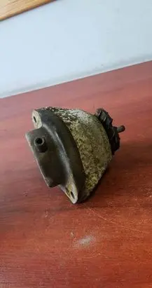 BMW 6 E63 E64 Engine mount bracket 6774620