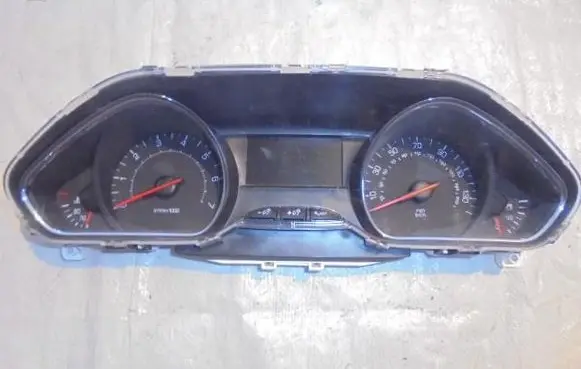 Peugeot 208 Speedometer (instrument cluster) 9801906680