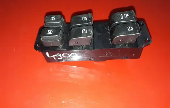 SsangYong Korando Electric window control switch 202009207
