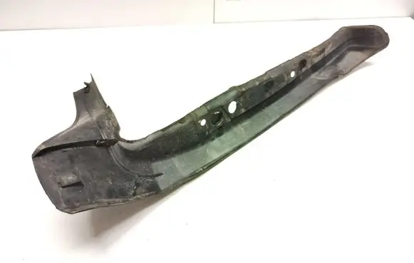 Audi A5 8T 8F Fender end trim 8T0821111A