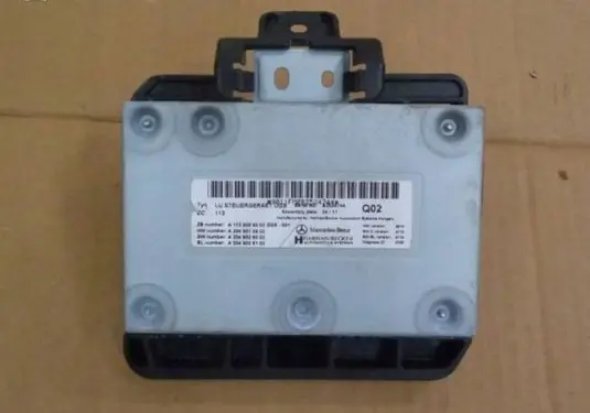 Mercedes-Benz C W204 GPS navigation control unit/module A1729009302