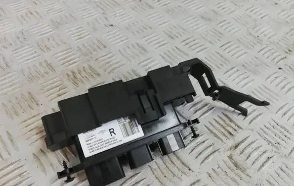 Renault Megane III Xenon control unit/module 260550002R 89902371F R00026046