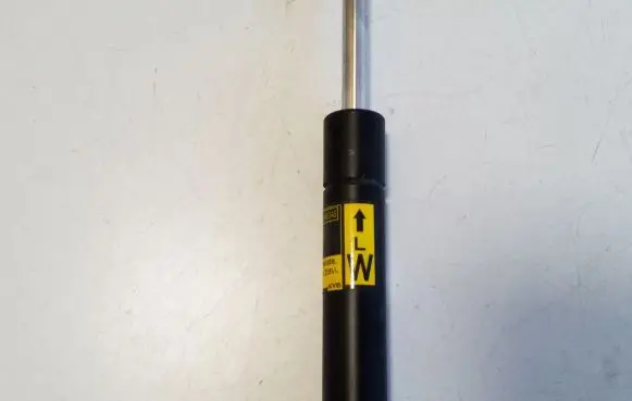 Lexus CT 200H Tailgate/trunk strut/damper