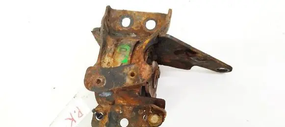 Toyota Avensis T250 Engine mount bracket 