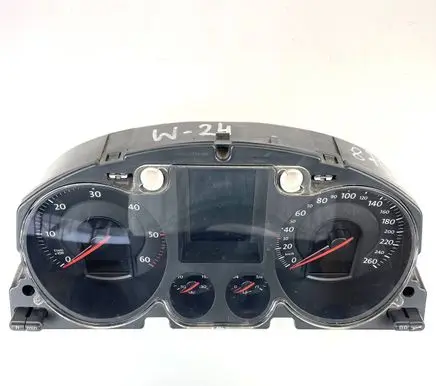 Volkswagen PASSAT B6 Speedometer (instrument cluster) 3C0920870G