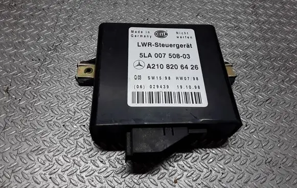 Mercedes-Benz E W210 Light module LCM 2108206426