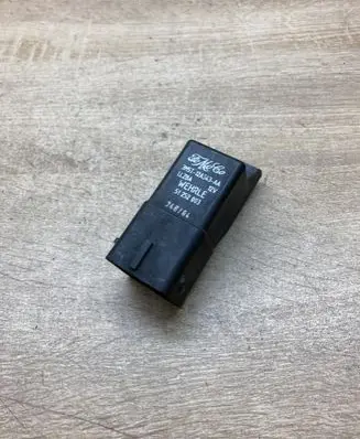 Ford C-MAX I Glow plug pre-heat relay 3M5T12A343AA