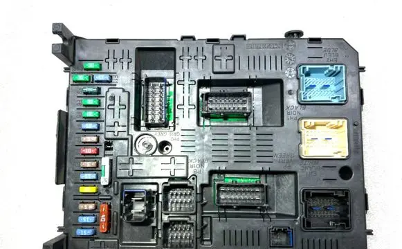 Citroen C4 I Picasso Fuse box set 966405878001 BSI04EV