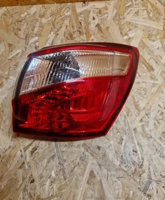 Nissan Qashqai Rear/tail lights 0821519L3RB 1203