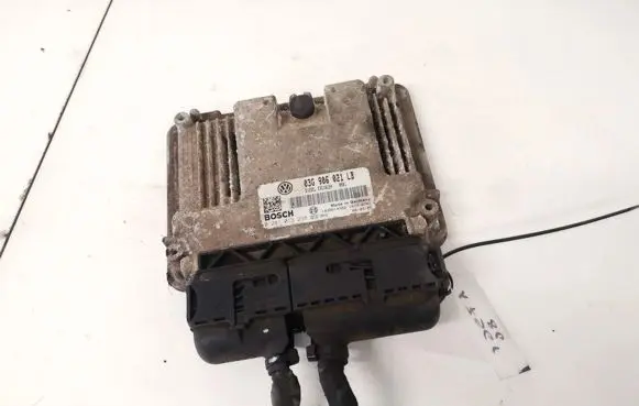 Skoda Octavia Mk2 (1Z) Engine control unit/module 03g906021lb 0281013238