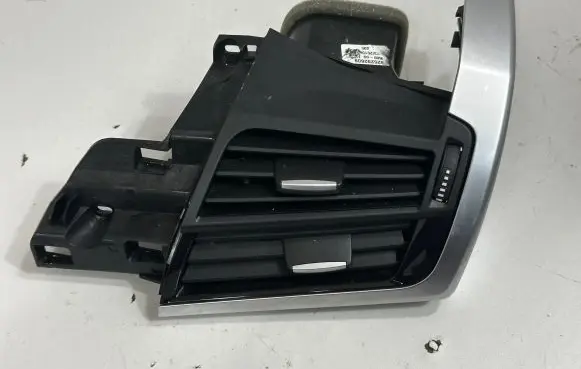 BMW X6 F16 Dashboard air vent grill cover trim 9252926