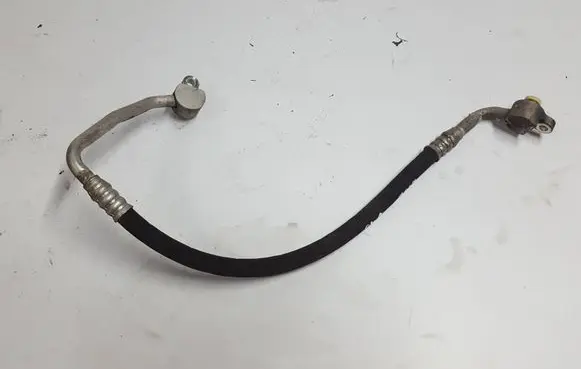 Volvo V40 Air conditioning (A/C) pipe/hose 