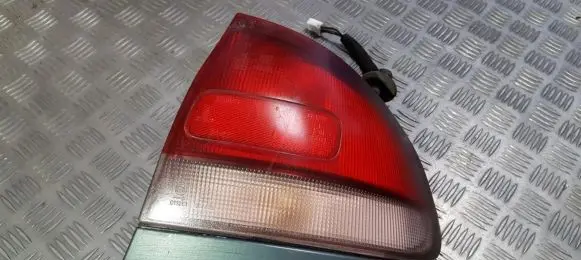 Mazda 626 Rear/tail lights 0431392r 043-1392r