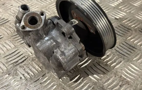 Audi A6 S6 C6 4F Power steering pump 7651955165