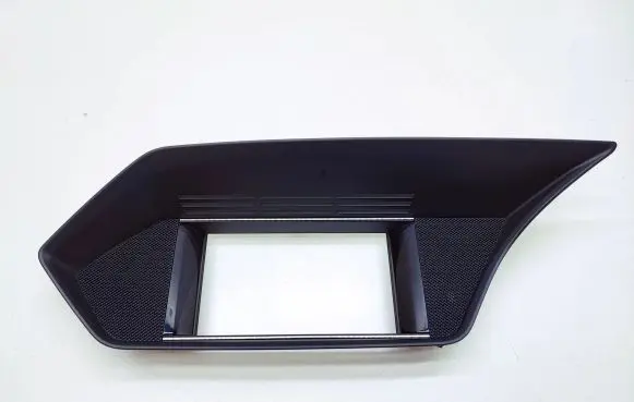 Mercedes-Benz E W212 Radio/GPS head unit trim A2126801336 13972771