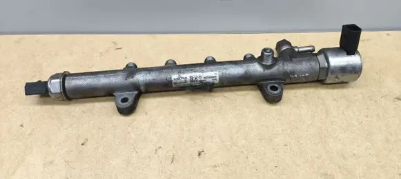 Mercedes-Benz C W204 Fuel main line pipe A6510700495