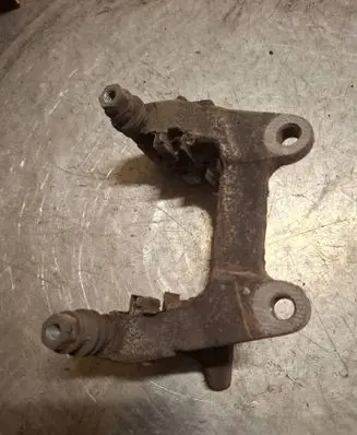 Audi A6 S6 C6 4F Brake caliper pad carrier rear