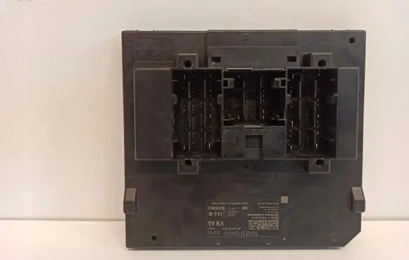 Volkswagen Tiguan Comfort/convenience module 5Q0937084DG