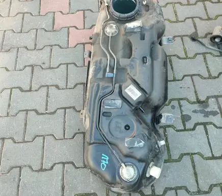 Suzuki Vitara (LY) Fuel tank 