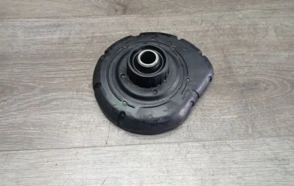 Volvo S60 Coil spring mount 8646713