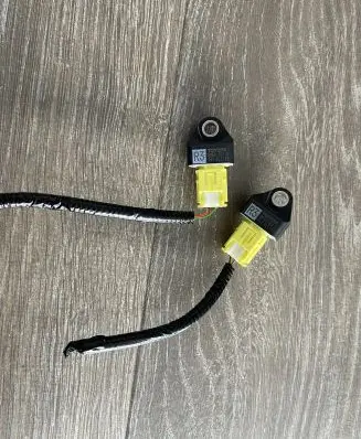 Mazda 2 Other devices 898310D110