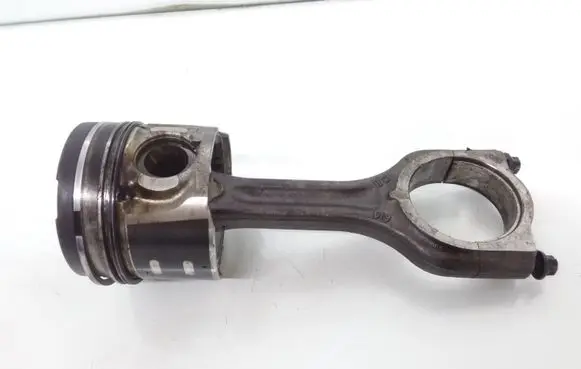 Peugeot 307 Piston with connecting rod