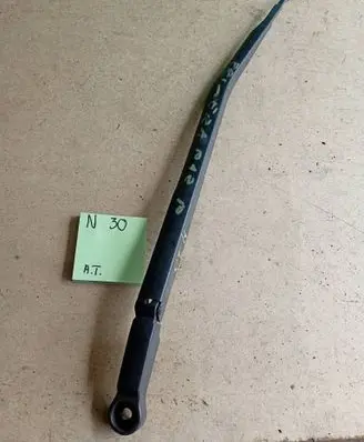 Nissan Primera Front wiper blade arm 69898565