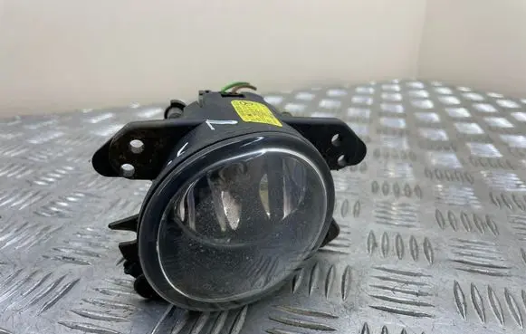 Mercedes-Benz A W169 Front fog light A2518200756 0305076001
