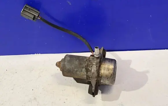 Volvo XC90 Vacuum pump 30630398 00848701