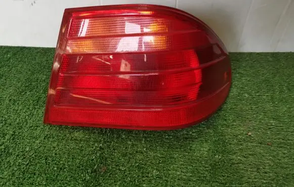 Mercedes-Benz E W210 Rear/tail lights A2108204464