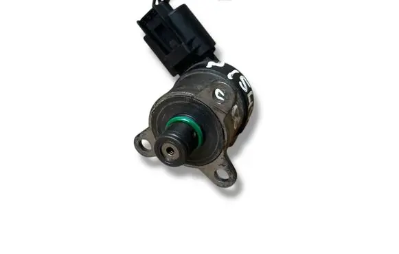 BMW 3 E46 Fuel pressure regulator 0928400560