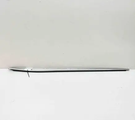 Skoda Enyaq iV Front door glass trim molding 5LA837477A