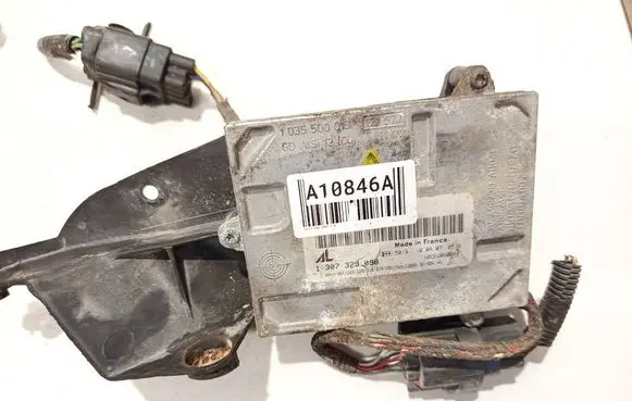 Volvo S40 Headlight ballast module Xenon 1307329098