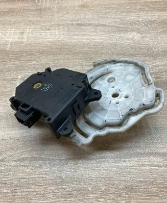 Toyota Previa (XR30, XR40) II Air flap motor/actuator 0637008380
