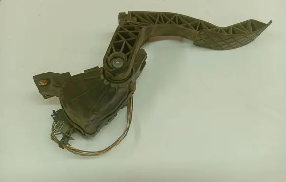 Audi A6 S6 C5 4B Accelerator throttle pedal 6PV00777006