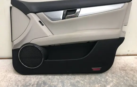 Mercedes-Benz C W204 Front door card panel trim