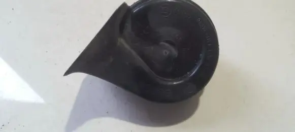Citroen Xsara Picasso Horn signal E9011157