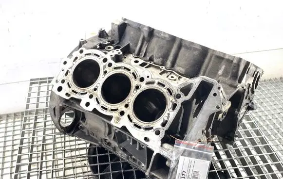 Mercedes-Benz S W221 Engine block R6428105