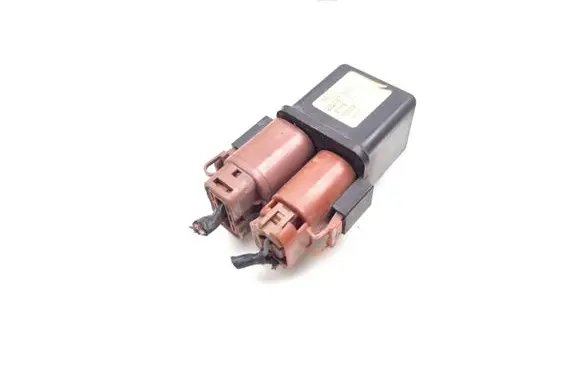 Nissan Pathfinder R51 Glow plug pre-heat relay 25237-EB300 2738114-A