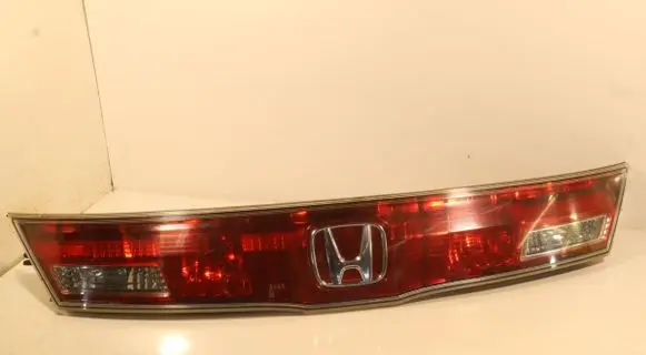 Honda Civic Tailgate/trunk/boot lid 13216728