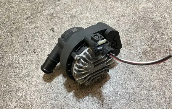 MG MG4 ev Electric auxiliary coolant/water pump 11240294 039202451K 230610F