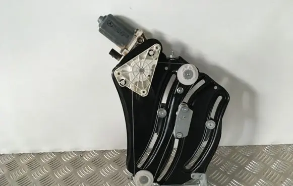 Front door window regulator with motor