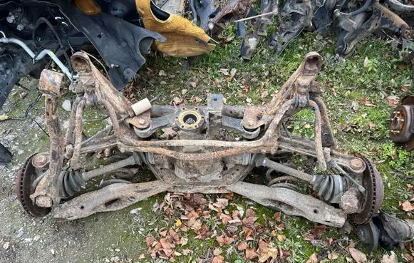 Mitsubishi Pajero Rear suspension assembly kit set 