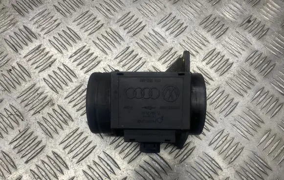 Audi A4 S4 B5 8D Mass air flow meter 71822101 074906461