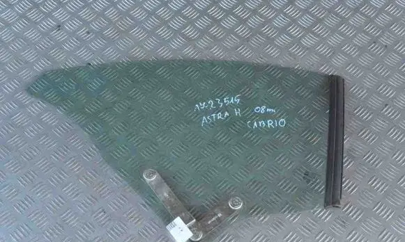 Opel Astra H Rear side window 43R001026