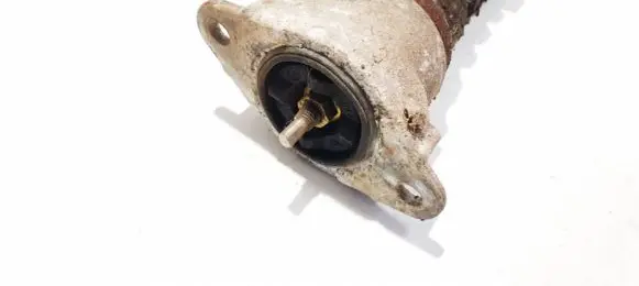 Ford Fiesta Coil spring mount 