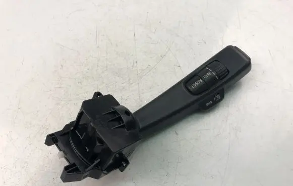 Volvo S80 Wiper turn signal indicator stalk/switch 17D770
